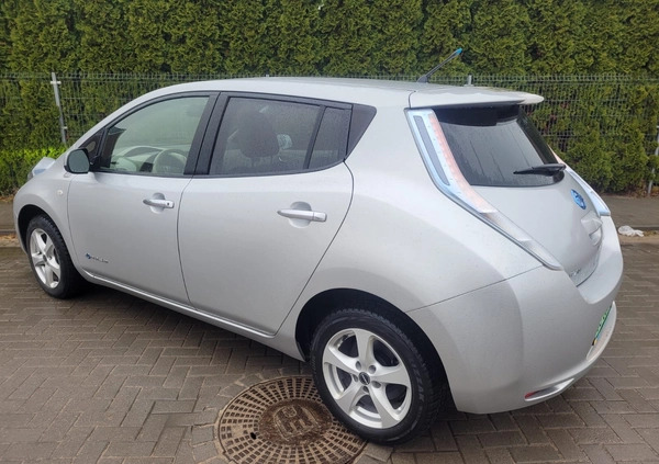 Nissan Leaf cena 28900 przebieg: 93723, rok produkcji 2012 z Działoszyn małe 379